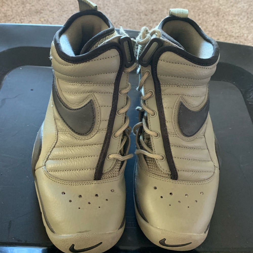 Nike Dark Stucco Air Shake Ndestrukt Shoe
